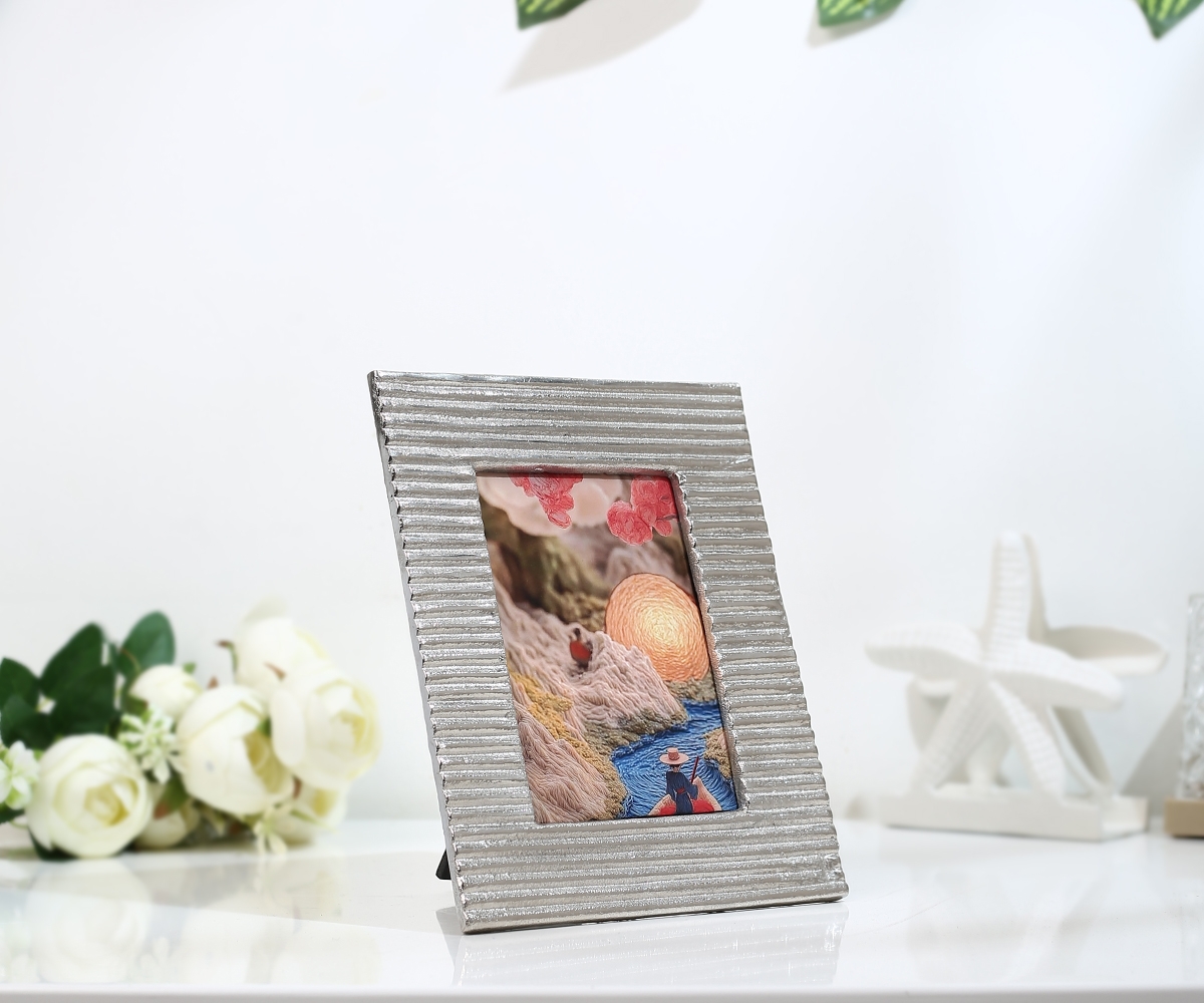 Radiant Keepsake Silver Photo Frame